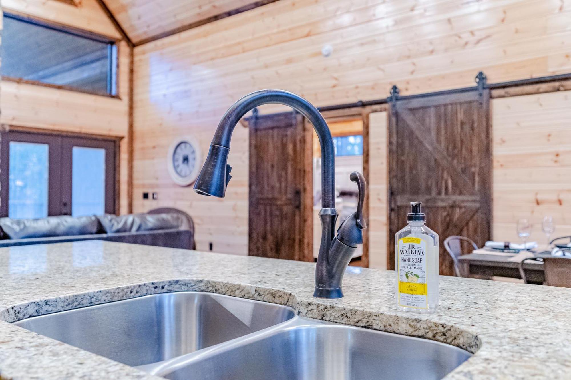 The Luxurious Blue Sky Lodge Is Epic! Broken Bow Exterior foto